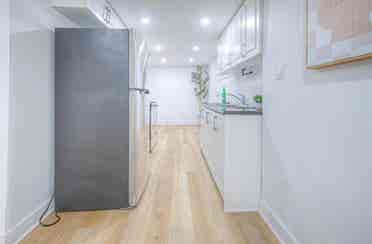 🏡  Basemnt Aprtmnt in Cambridge
