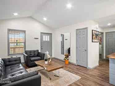 LRG.FURNISHED BEDROOM/ALL INCLUDED