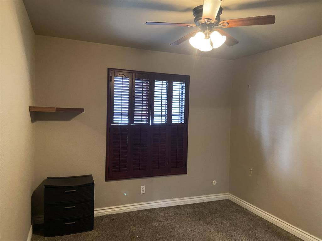 Bedroom with Private Bathroom