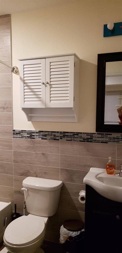bath Apt in Harrison, NJ