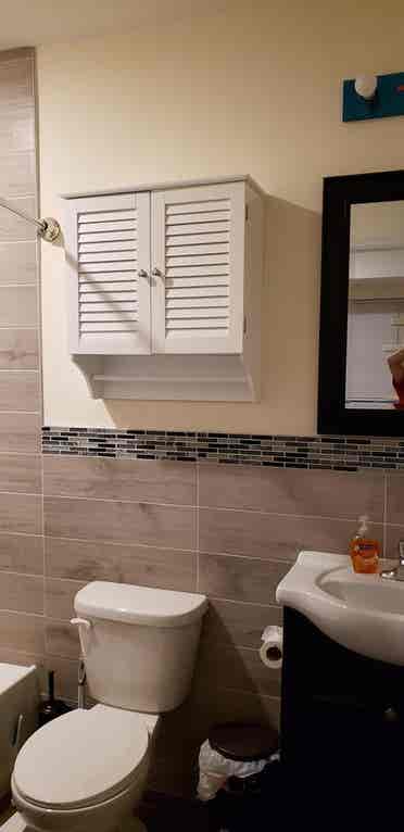 bath Apt in Harrison, NJ