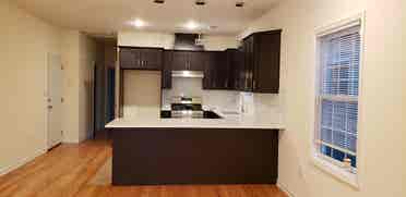 bath Apt in Harrison, NJ