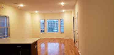 bath Apt in Harrison, NJ