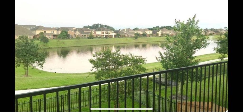 3 bdr furnished lake, Willow Brook