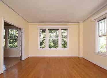 New grad needs Palo Alto roommate!