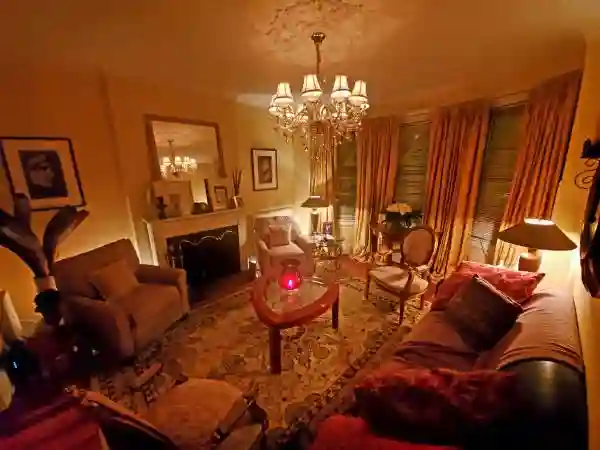 Small Room, Utilities are Included