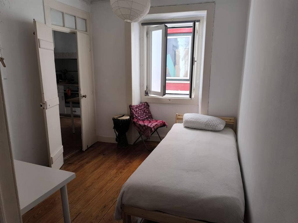**1 Room Available in T2 Apartment*
