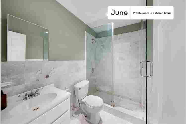 4 BR in New York City