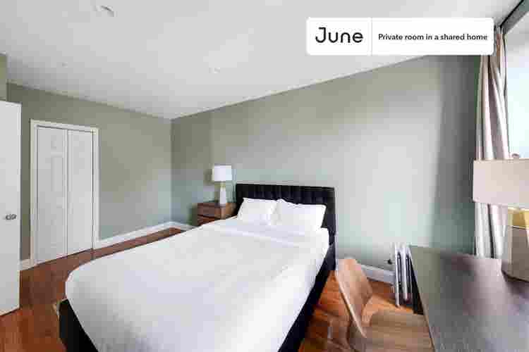 4 BR in New York City