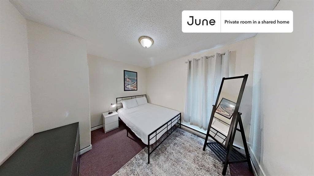 3 BR in Boston