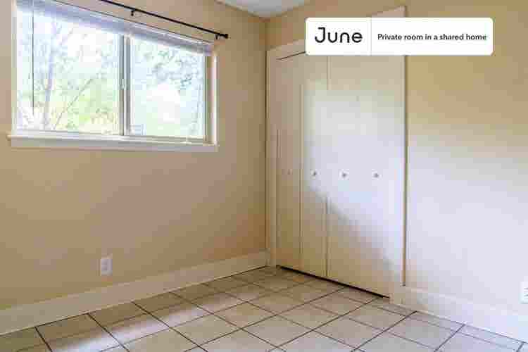 3 BR in Austin
