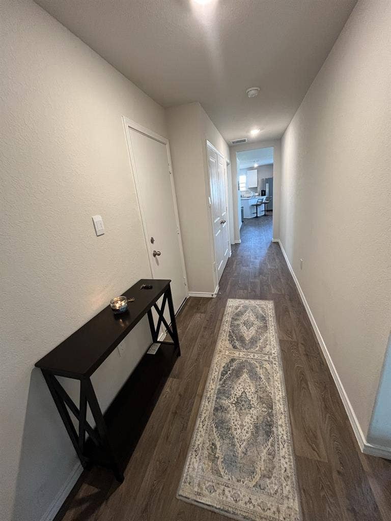 Looking for roommates !