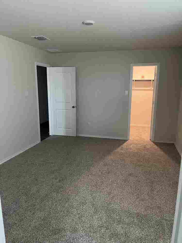 Furnish-able
 Co-Living Comfortably