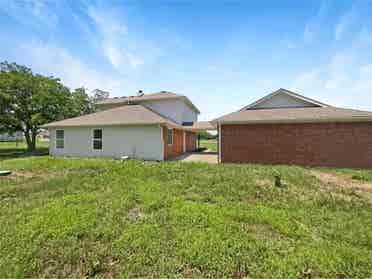 3 bedroom house available for rent
