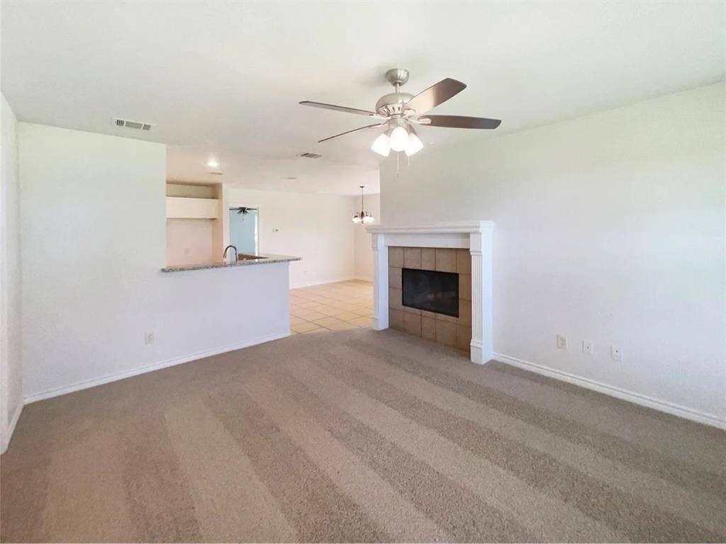 3 bedroom house available for rent
