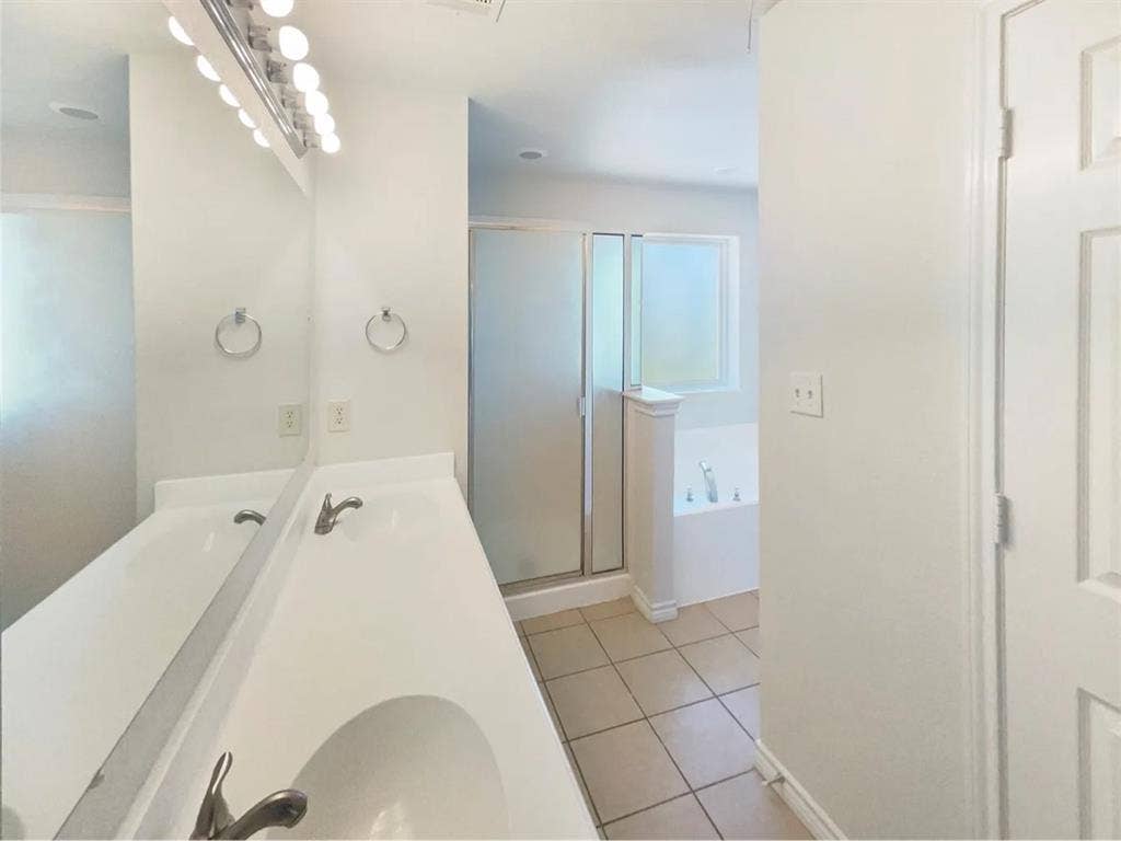 3 bedroom house available for rent