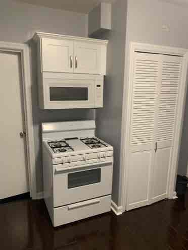 Fully furnished room in black rock