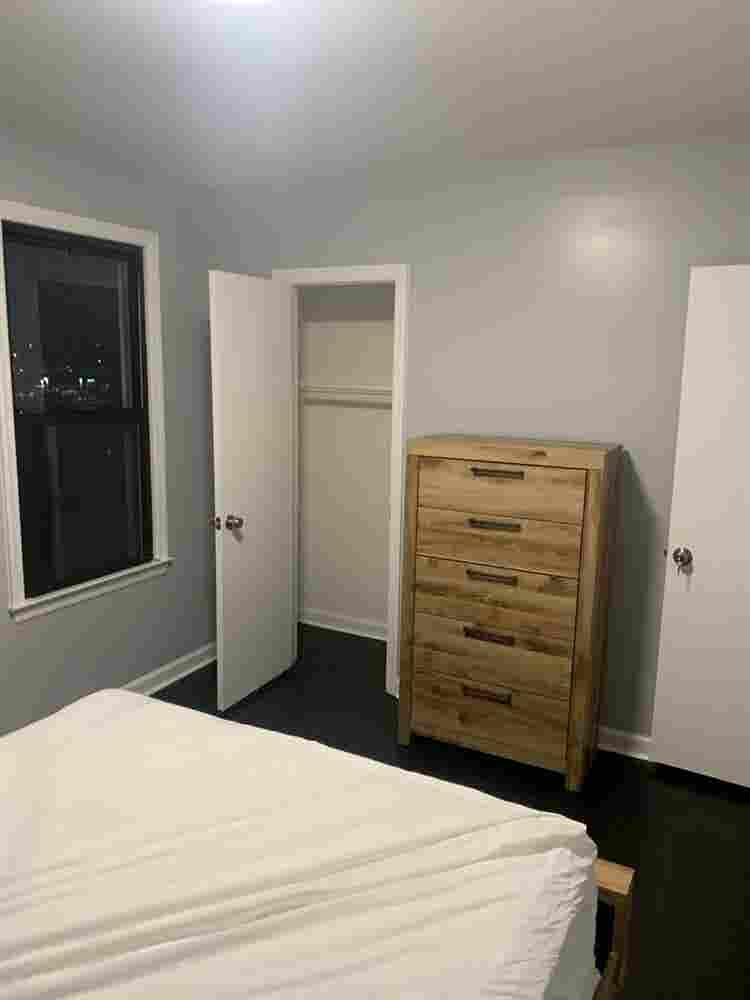 Fully furnished room in black rock