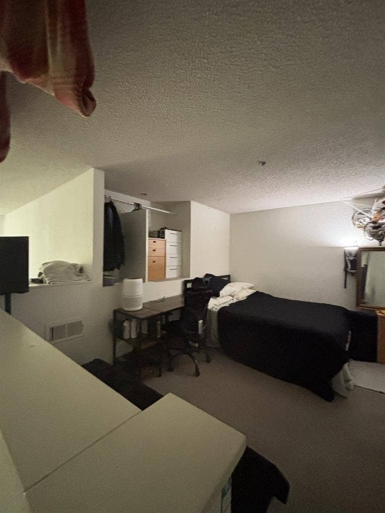 Private room for rent