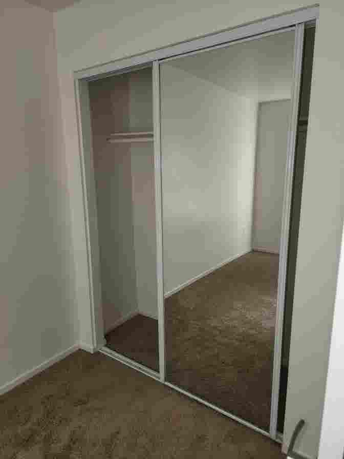 Beautiful room available now!