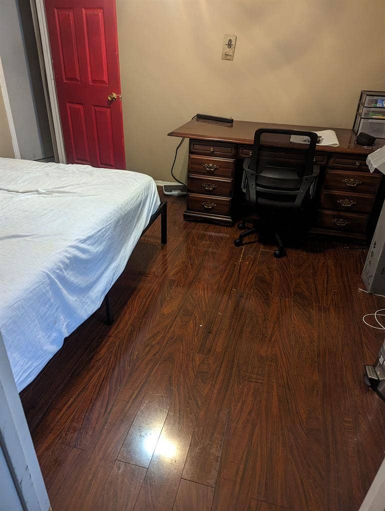 Great room in a great neighborhood