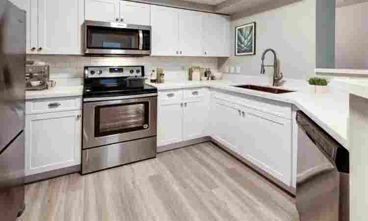 Master bedroom/private bathroom