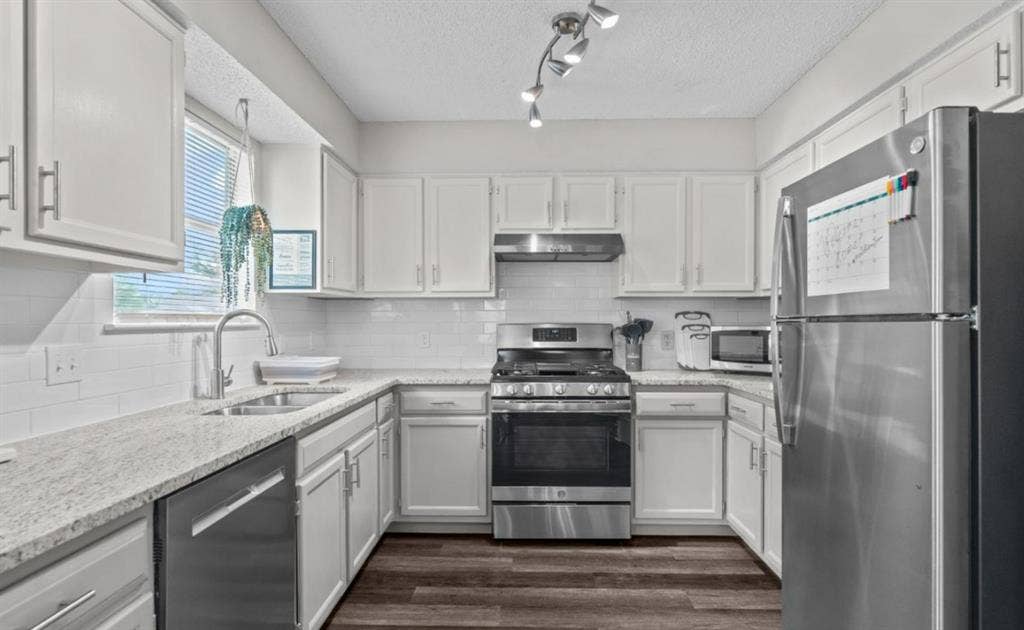 1 BR in Cedar Park