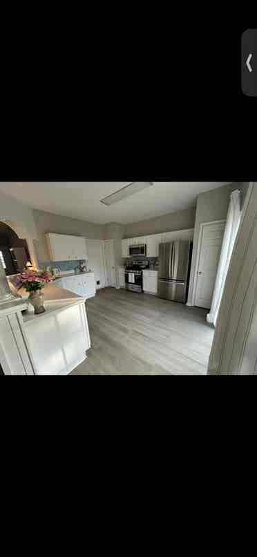 Looking for a roommate