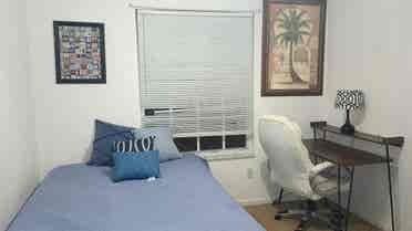 Renting a bedroom , VIP community