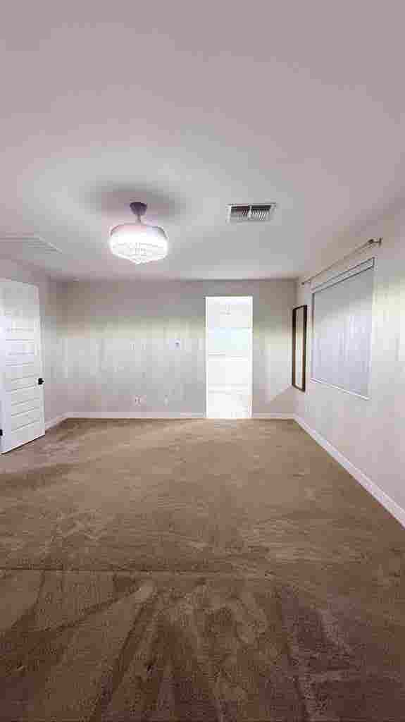 bed 4
bath in Glendale/Avondale