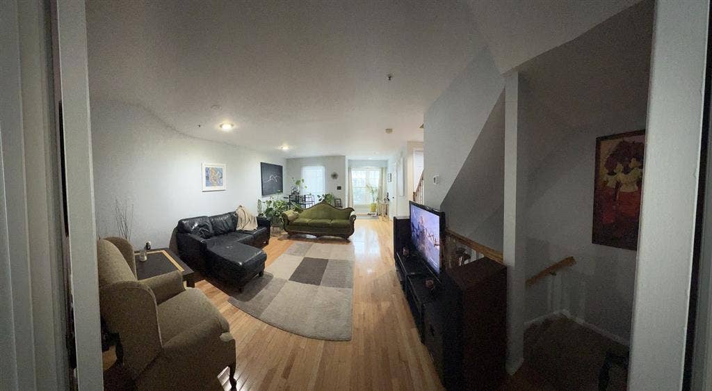 Private Room/BathRM Montg Vlg/Gburg