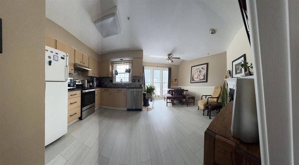 Private Room/BathRM Montg Vlg/Gburg