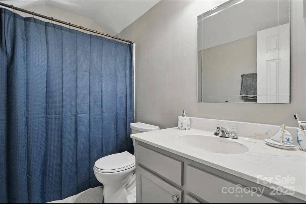 Looking for Roommates