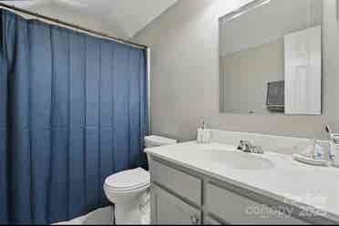 Looking for Roommates