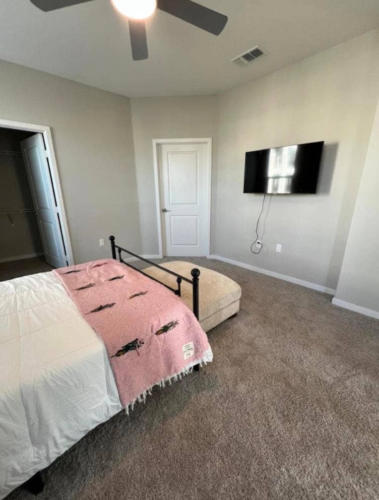 Room for Rent/Clearwater-Furnished