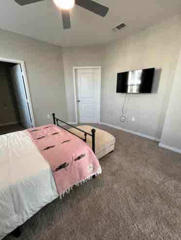 Room for Rent/Clearwater-Furnished