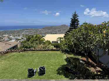 House on the Hill - room for rent