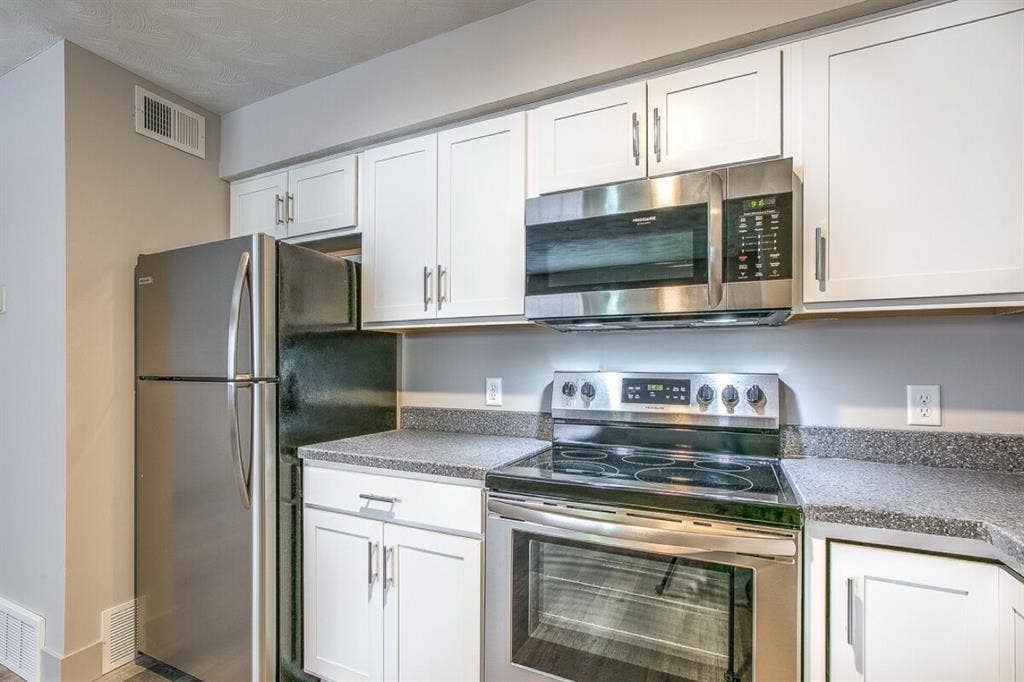 Brand-new 1 bedroom apartment