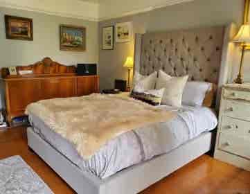 Charming Room w/ Private Entrance