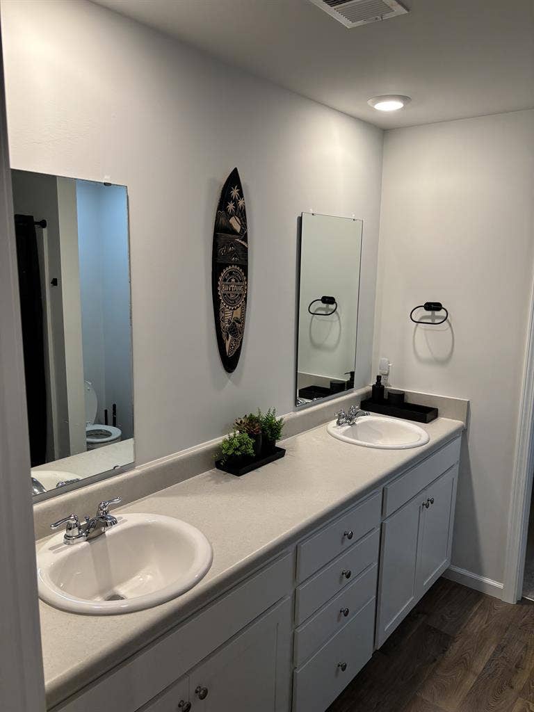 Master Suit + Projector for movies