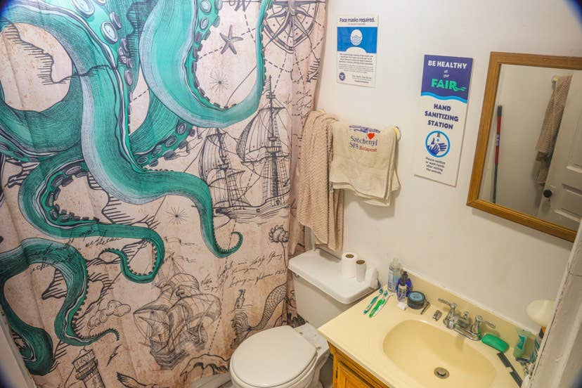 roommates wanted by Aug 1st!