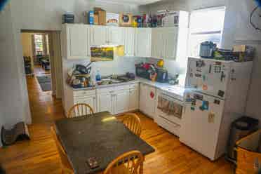 roommates wanted by Aug 1st!