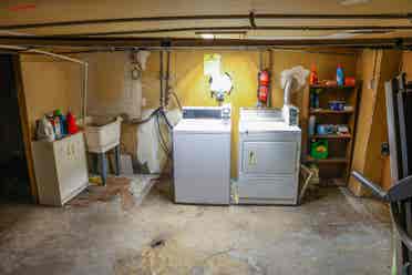 roommates wanted by Aug 1st!