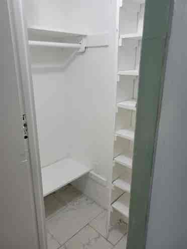 Furnished room in quiet private hse