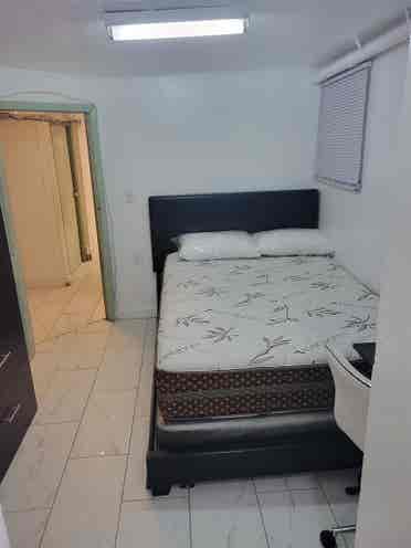 Furnished room in quiet private hse