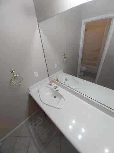 Luxury CO-Living HouseShare