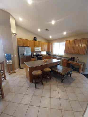 Luxury CO-Living HouseShare