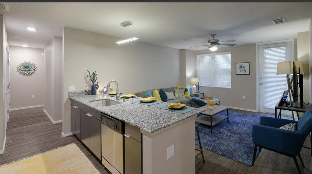 bath year lease!