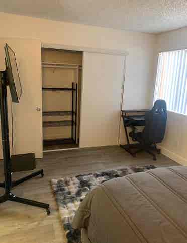 Private RM&BA in shared apartment.