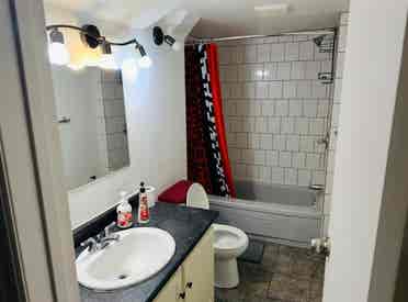 1 Room/separate kitchen for rent